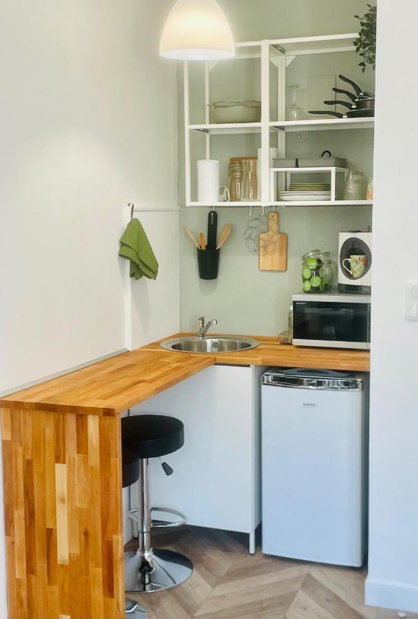 Le Tropical - Studio Avec Terrasse Angouleme Bagian luar foto
